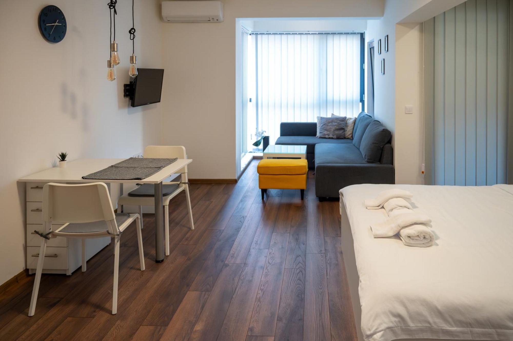 סופיה Bright Studio In The City Center מראה חיצוני תמונה